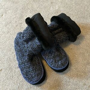 Acorn Italian Wool Blend Warm Bootie NWT 10